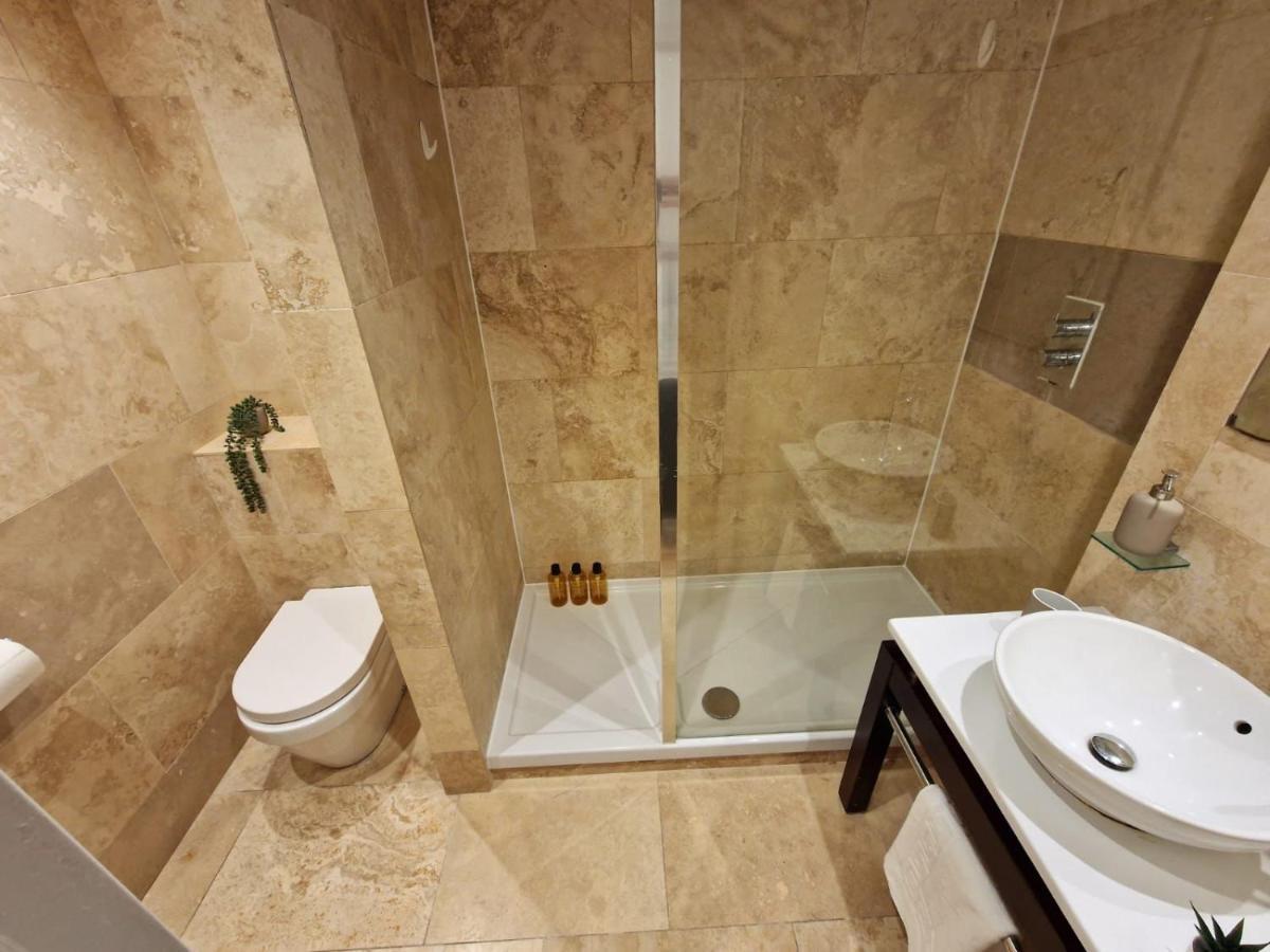 3 Bedrooms Flat Near Russell Square Londra Esterno foto